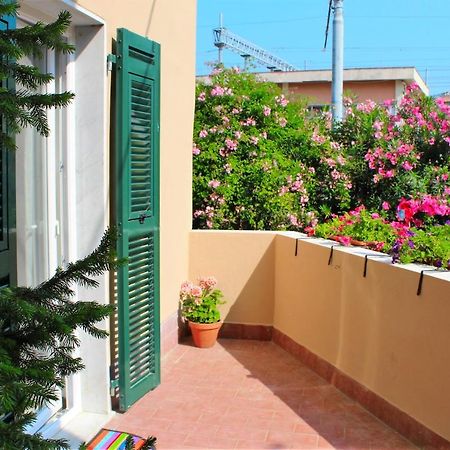 فيلا Terrazza Cinque Terre لا سبيتسْيا المظهر الخارجي الصورة